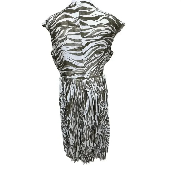 Nine West Pleated Midi Dress Size Large Greenish Brown Cream Zebra Print - Picture 3 of 7